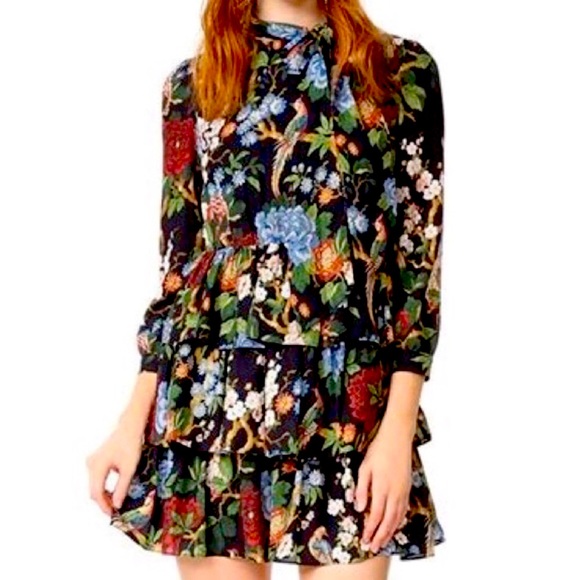 Alice + Olivia Dresses & Skirts - Alice & Olivia NWT Dress Breann Tiered Floral Tie-Neck 3/4 Sleeve Size 12